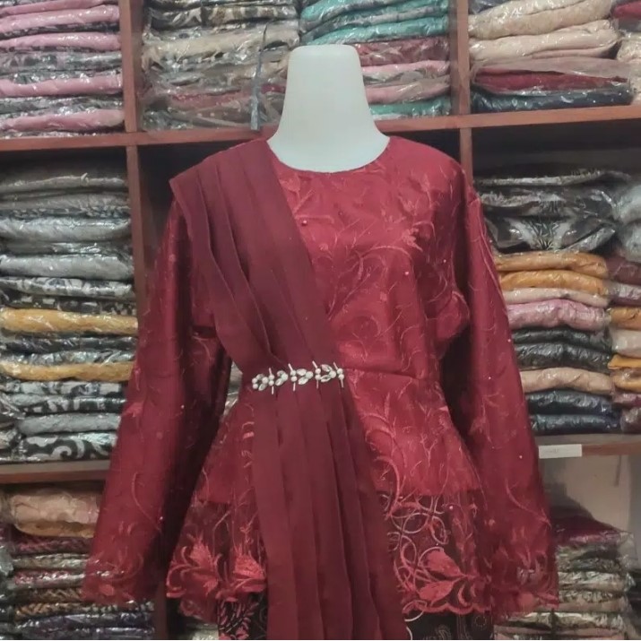 Batik Brokat Couple Kebaya Jumbo Modern, Kebaya Tunangan Sarimbit Kondangan, Kebaya Wisuda Amalia-KEBAYA + ROK (Maron)