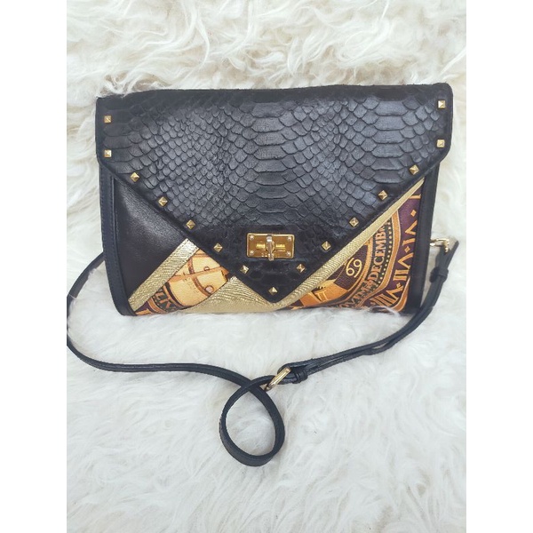 Slingbag/Clutch Preloved brand SONOVI