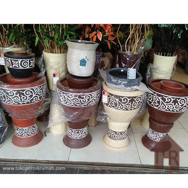 Set Pot Bunga Pot Tanah Liat Ukir Batik Borneo size No.3 - D30