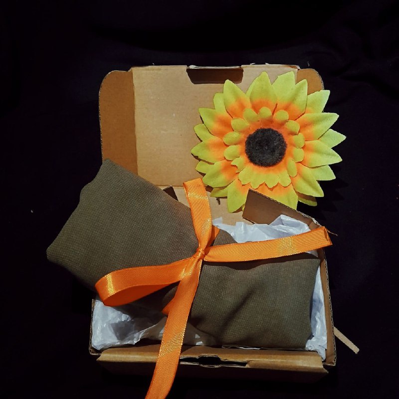 

GIFT BOX WISUDA / GIFT BOX ULTAH / GIFT BOX MURAH / GIFT BOX / HAMPERS MURAH