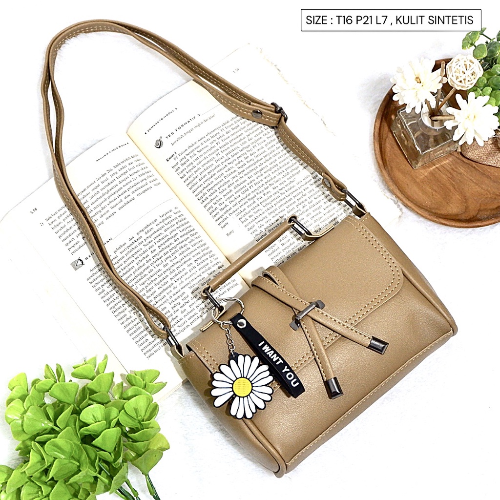 Jual Hot sale!! Tas Slingbag Lokal Magnet ruang tas murah selempang