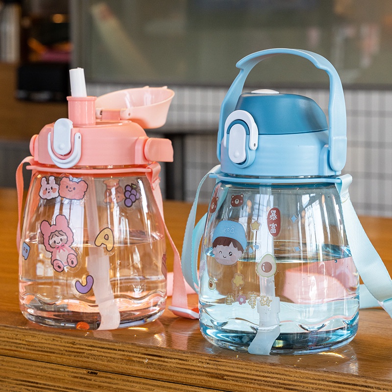 Botol Minum Sippy Cup 1300ML Motif Kartun Dengan Sedotan Anti Bocor Untuk Bayi / Anak