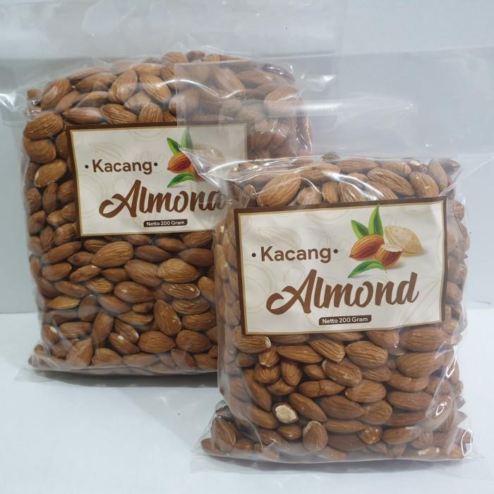 

Kacang Almond Mentah Utuh Raw Whole Blue Diamond 1kg - 1 kg