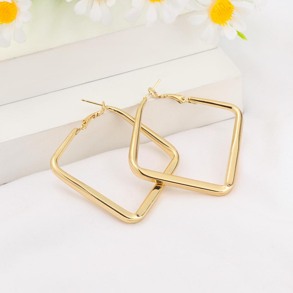 Top Hoop Earrings Aksesoris Pesta Fashion Hadiah Anting Logam