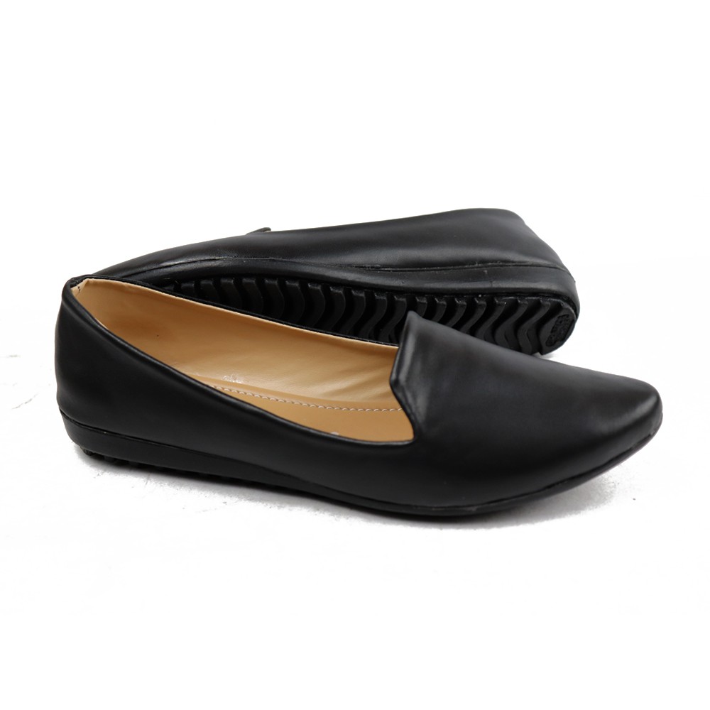 Grutty Flat Shoes Wanita GA014ME Flat Kulit Sintetis Warna Hitam