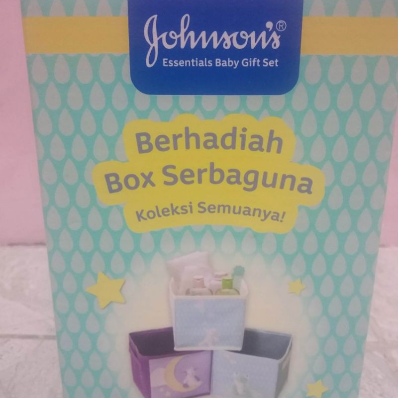 JOHNSON'S Essentials Baby Gift Set