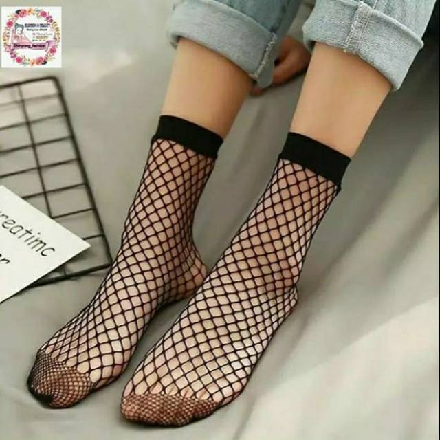 Kaos Kaki Model Jaring Ikan