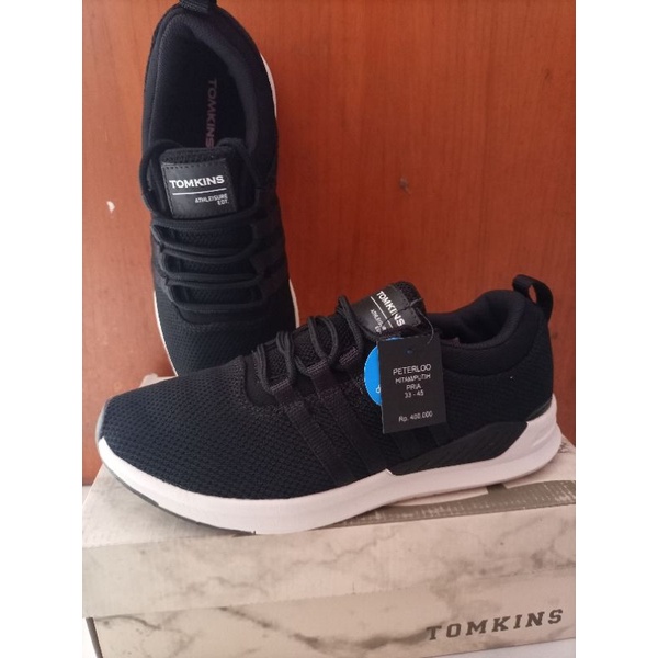 Sepatu Tomkins Peterloo