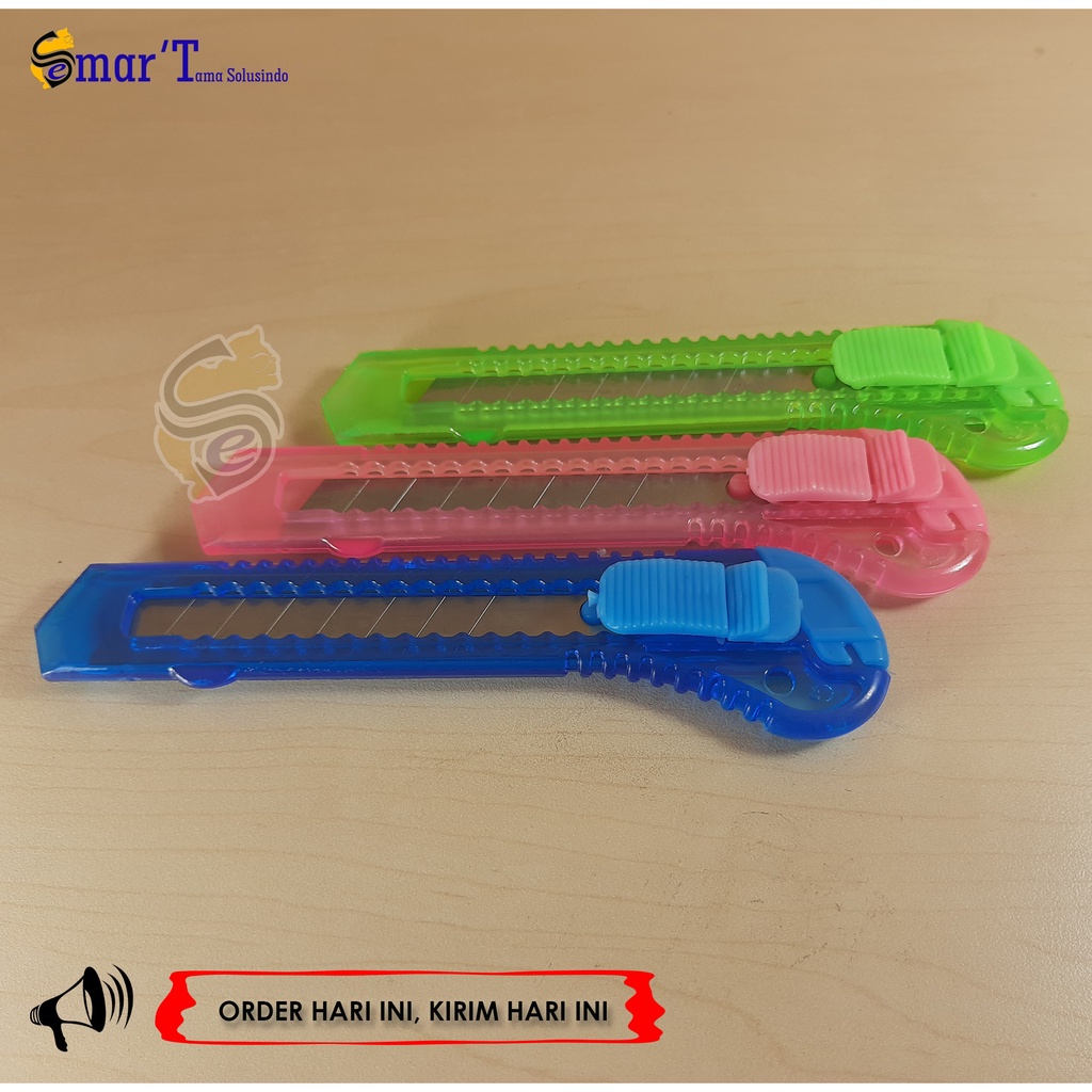 

Pisau Cutter Besar / Cutter Plastik Murah