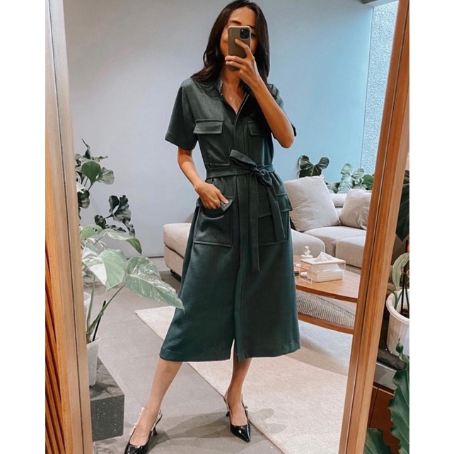 Maven Gabrielle in Tropper