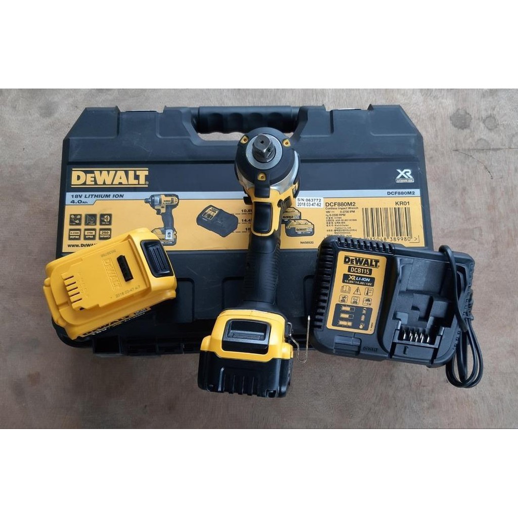 Bor Baterai Cordless Impact Wrench 18v Dewalt DCF880M2 Murah