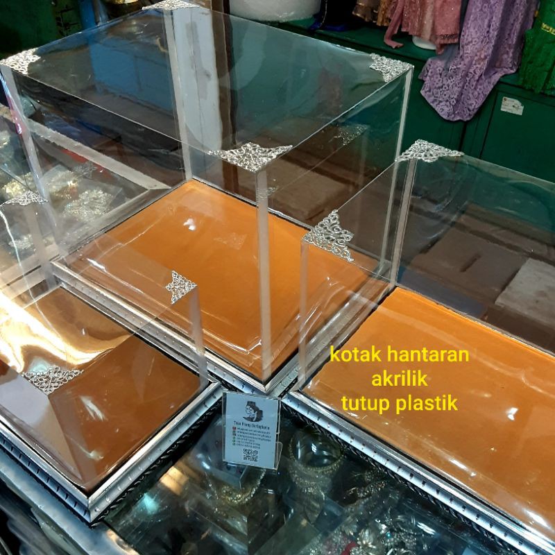 Kotak Hantaran Akrilik