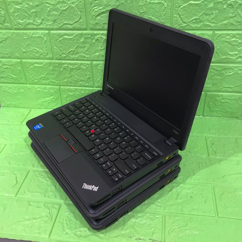 Laptop Lenovo X131e ChromeBook (Black) Second Original Normal Lancar Mulus