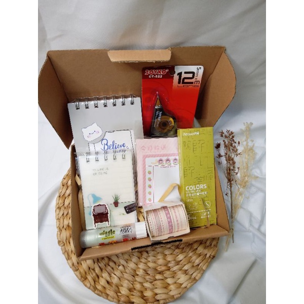 

Hampers Stationery