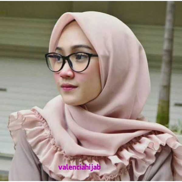 Hijab/Jilbab/kerudung segiempat Kriwil Polos VALENCIA (BEST SELLER)