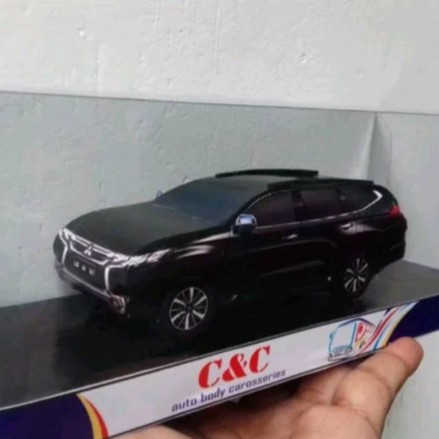 Papercraft Miniatur New Pajero sport