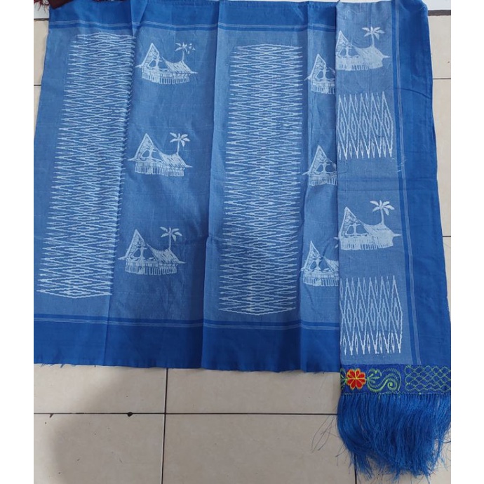 Sarung Lilit dan Selendang Sibolang Rasta Sopo-Biru muda