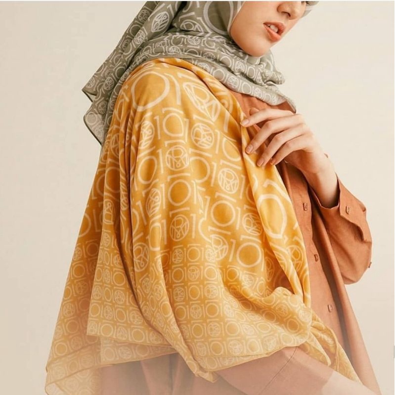 MONOGRAM DEKADE SCARF RIAMIRANDA