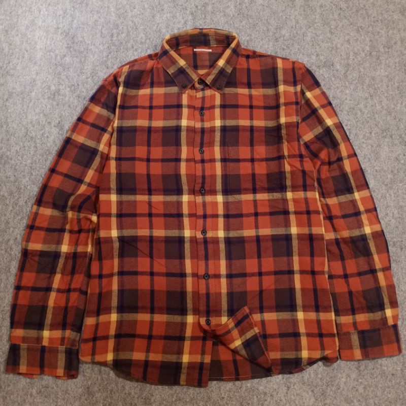 kemeja flannel uniqlo (GU) plaid veterano second original murah outer ootd casual pria