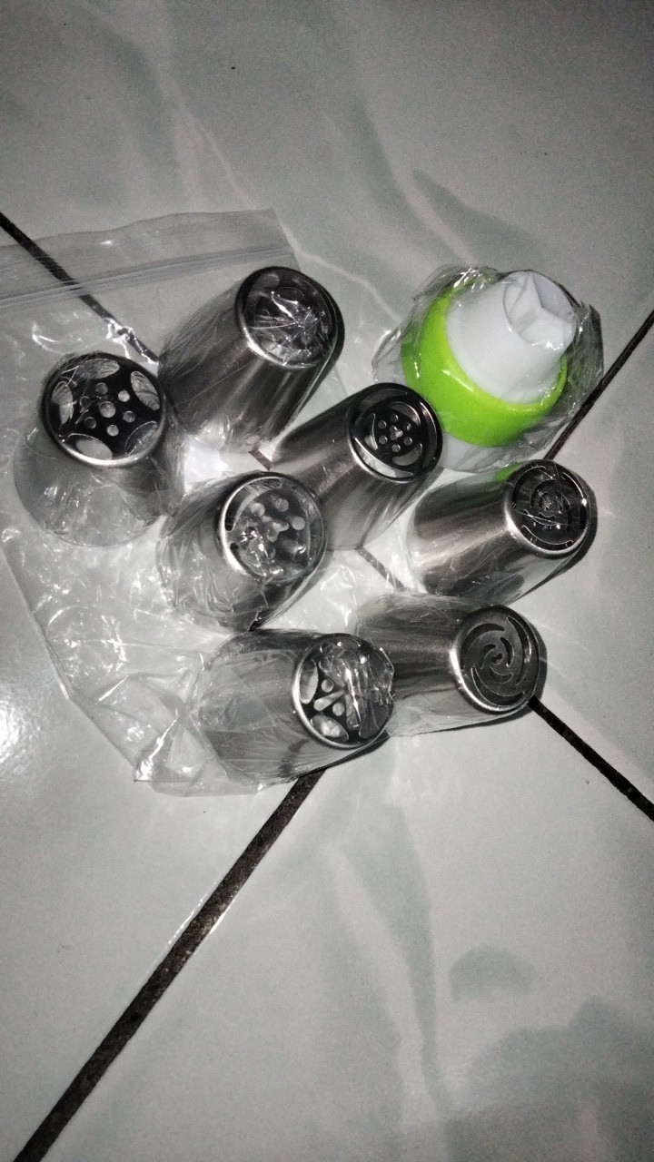 [hd]8 Pcs/set Of Stainless Steel Pipe Nozzle Cream Tip Cake Decorating Tools