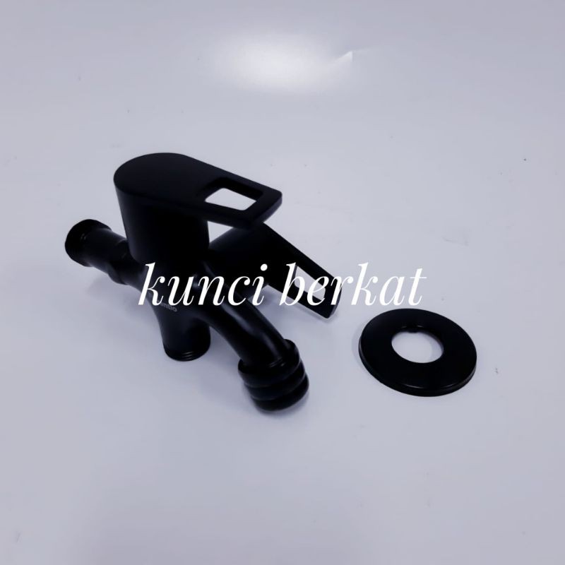 Kran cabang hitam tembok/Keran double black
