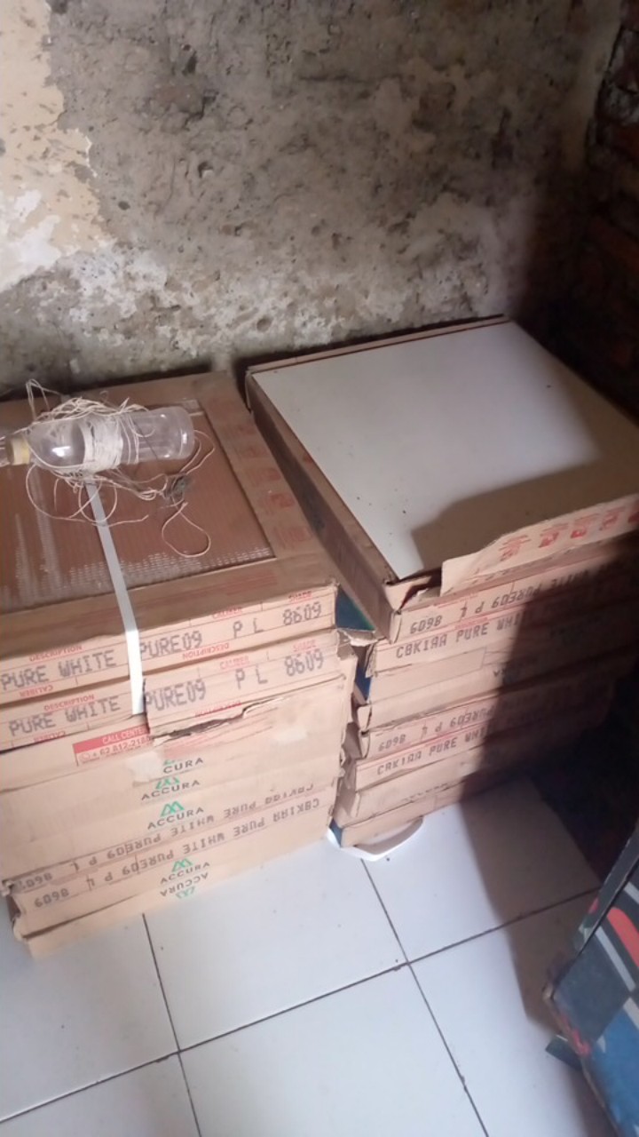 Keramik Lantai Putih 40x40 Kw1 Merk Mulia - Free Ongkir