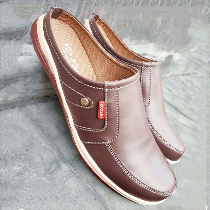 Sandal Sepatu Slop Selop Bustong Slip On Kulit Kasual Kerja Formal Sol Karet Empuk