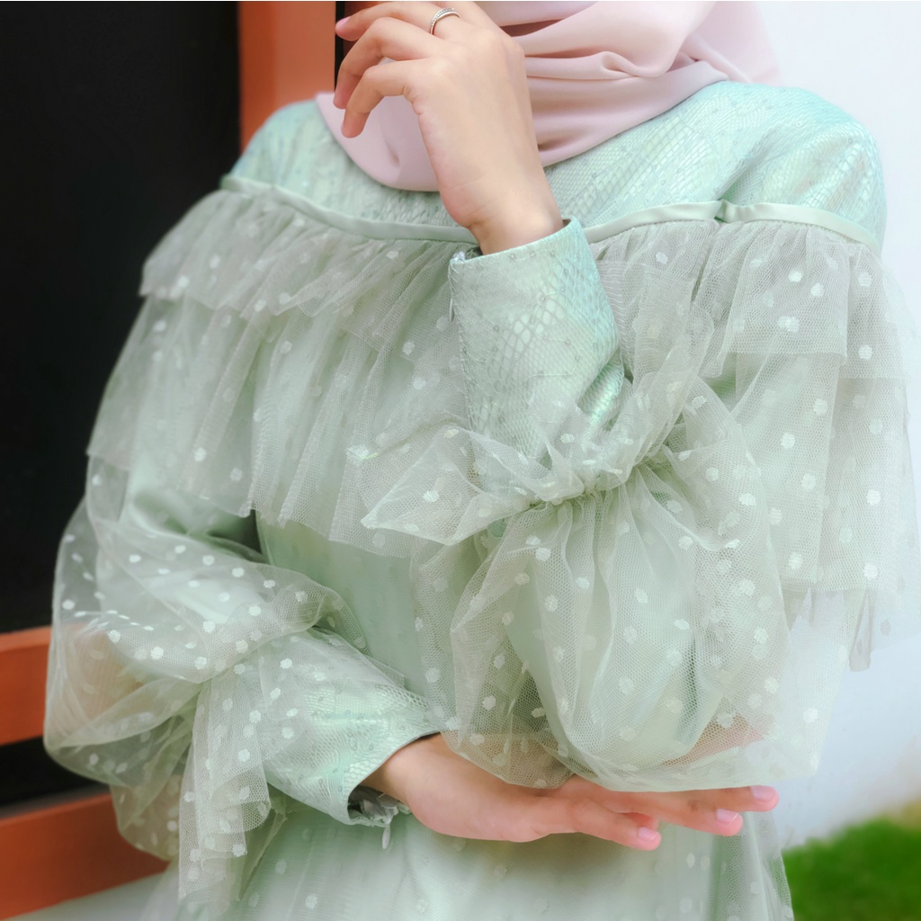 CALINNA DRESS BYGIAGIO dress kondangan gaun akad simple gaun wedding pernikahan baju muslim putih gaun lamaran elegan pakaian wanita pesta elegan fashion korea dres lebaran cantik anggun mewah nyaman gaun vintage fashion dress bahan lace tule furing tebal