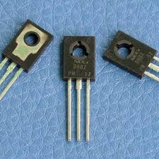 Transistor D882