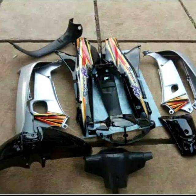 Cover Body Kasar Alus Halus Supra Fit Lama Warna Silver Hitam