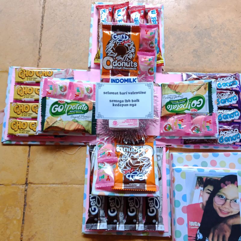 

giftsuprise 2 layer / explosion box / kotak kado murah