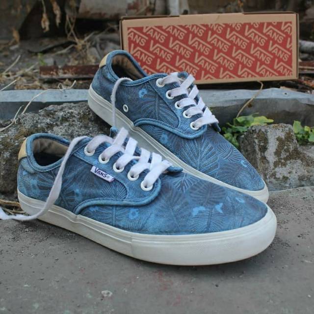 Vans Chima Pro blue floral ultracush second Original size 39