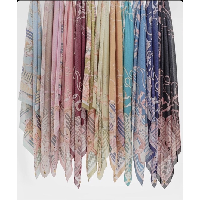 Buttonscarves The Chain 2 LA BELLA Series