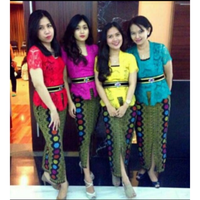 Set kebaya jadi kutubaru