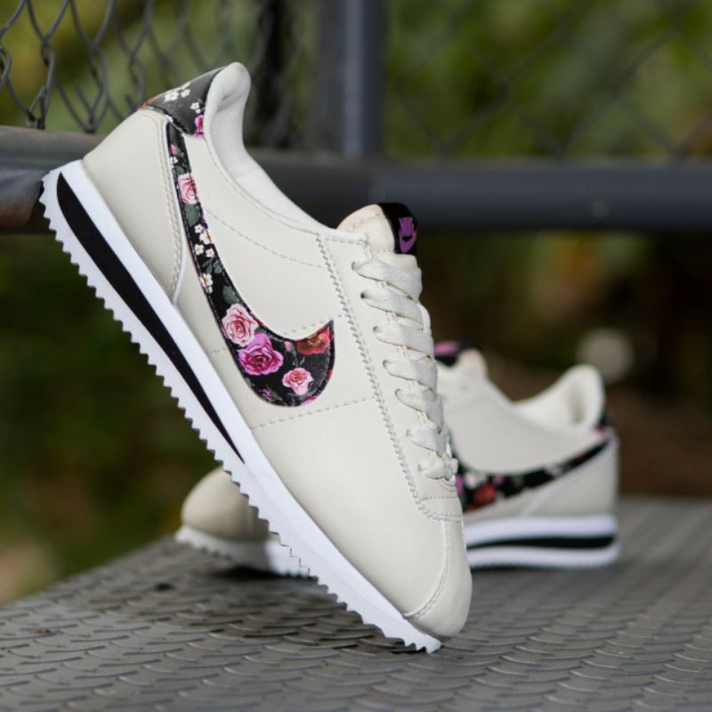 NIKE CORTEZ SEE BASSIC CREAM FLORAL ORIGINAL 100% - SEPATU NIKE CORTEZ - SEPATU NIKE WANITA ORIGINAL
