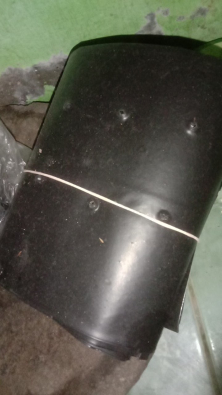 1 Lembar Polybag Ukuran 23cm X 30cm.