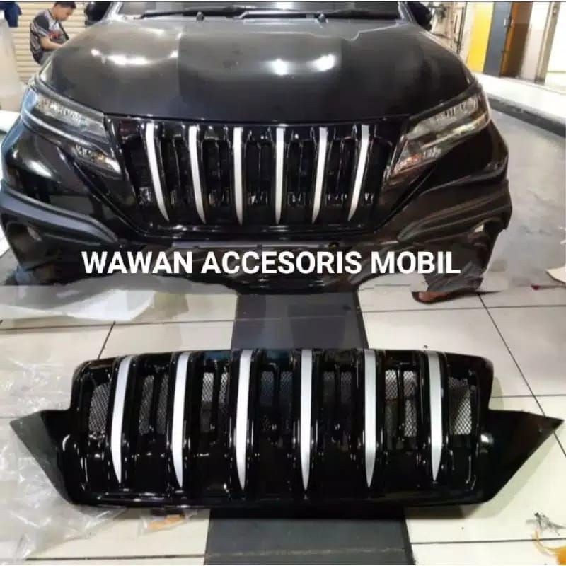 Grill Rush Terios 2018-2021 model Apollo hitam glossy