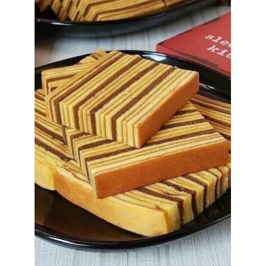 

Kue Lapis Legit / Kue Subuh / Kue Basah / Jajanan Pasar Senen