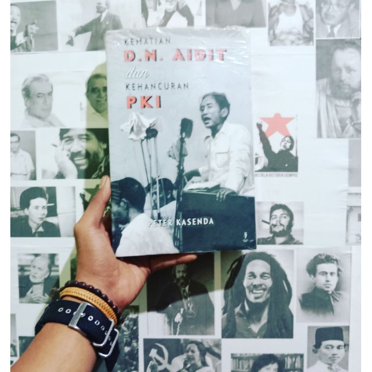 Buku-buku Peter Kasenda Peristiwa 27 Juli 1996 / Sukarno, Marxisme & Leninisme / Buku Hari-Hari Tera