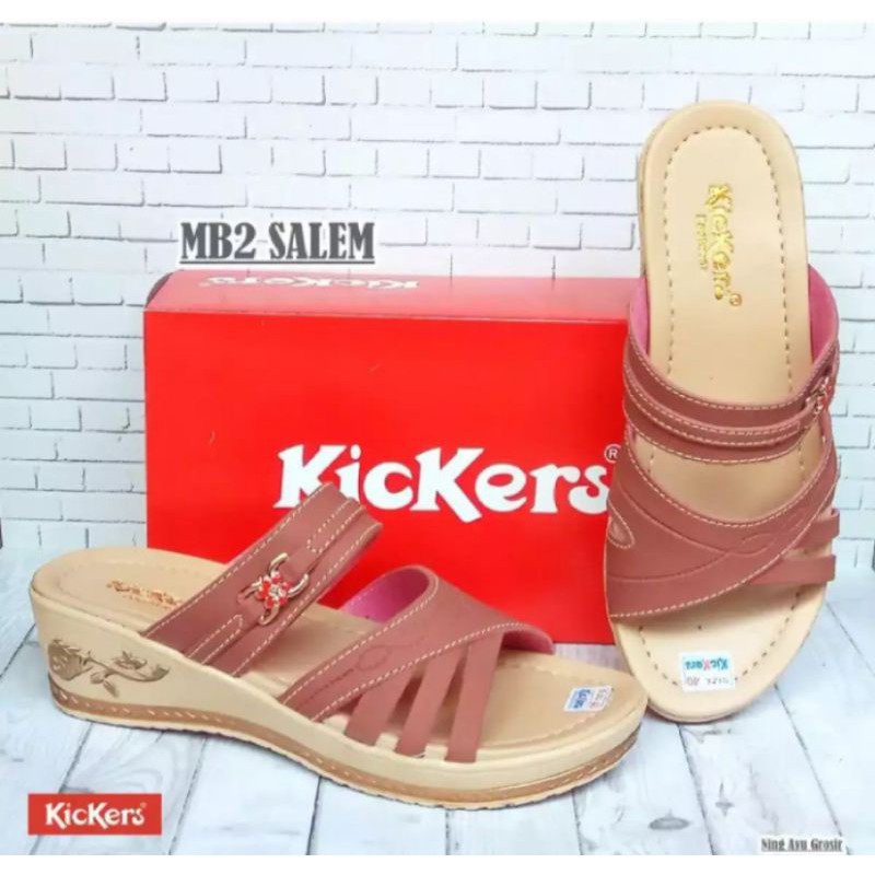 Sandal Kickers kode MB-02 warna Tan dan salem