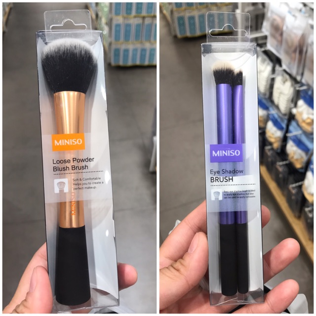 miniso powder brush