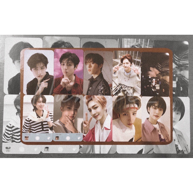 [BOOKED] PENTAGON Photocard