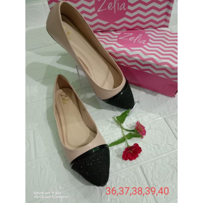 Sepatu Zelia