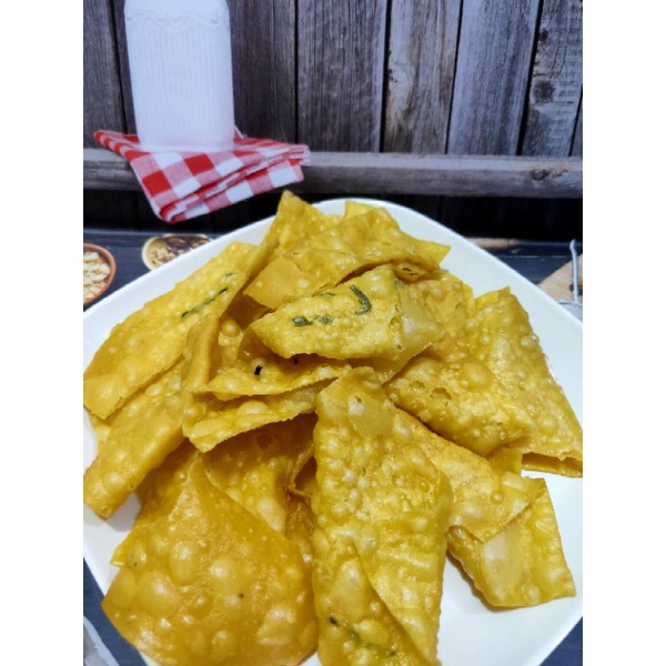 

KERIPIK BAWANG GAYA BARU CAP BUNGA 1KG Homemade