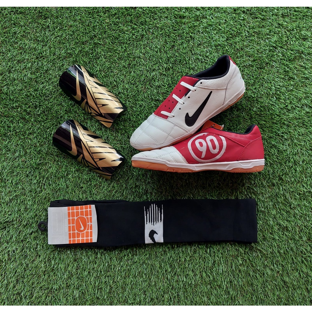 Paket Sepatu futsal kulit T90. produsen sepatu