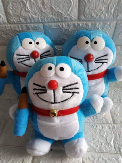 Boneka doraemon SNI