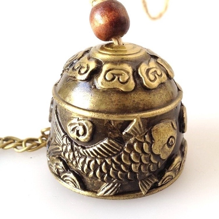 

Menyurat-Surat- Lonceng Angin Genta Angin Wind Chime Merdu Vintage Naga Brass - Motif Acak -Surat-