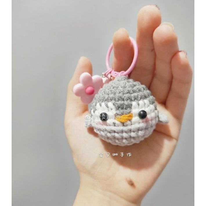 gantungan kunci rajut pinguin / amigurumi pinguin