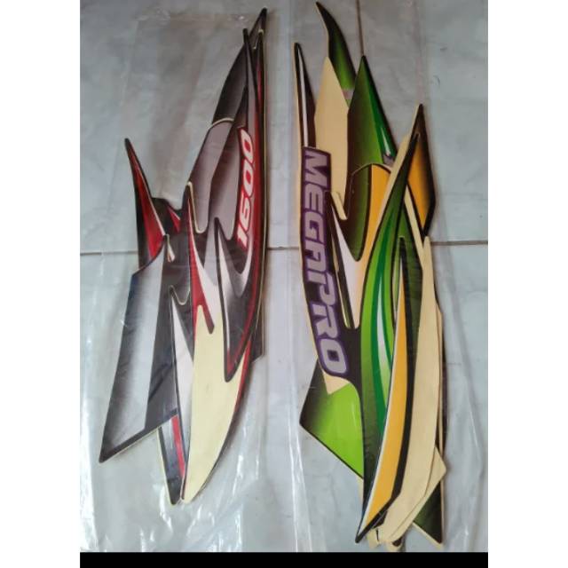 Striping Honda Megapro 2005