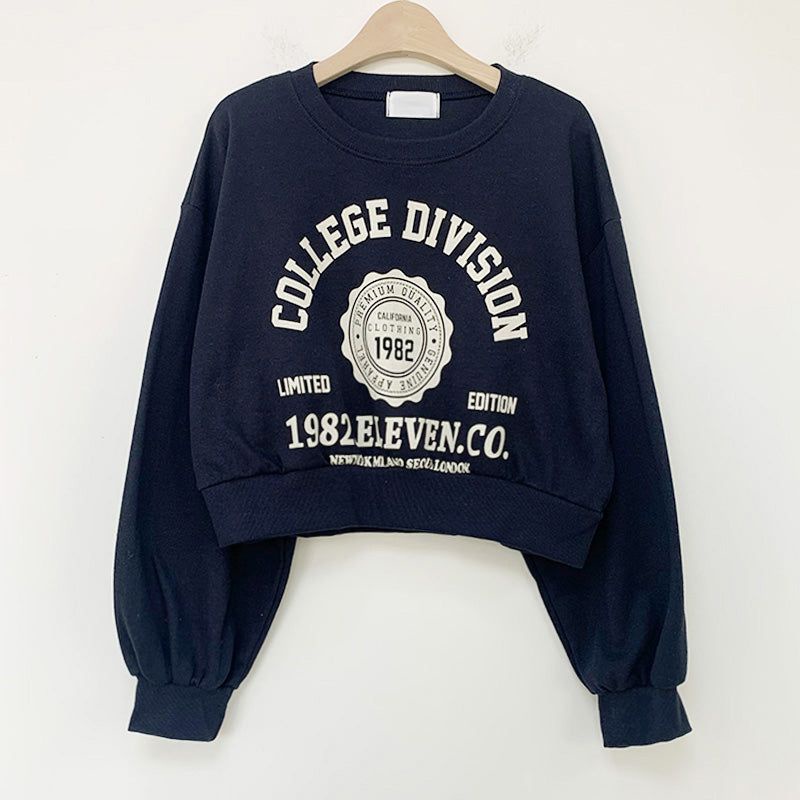 COLLEGE DIVISION CROOPE Sweater Crewneck Oblong Oversize Outerwear Wanita Fashion Terkini Korean Style